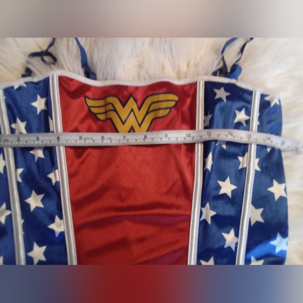 Wonder woman corset - Picture 7 of 8